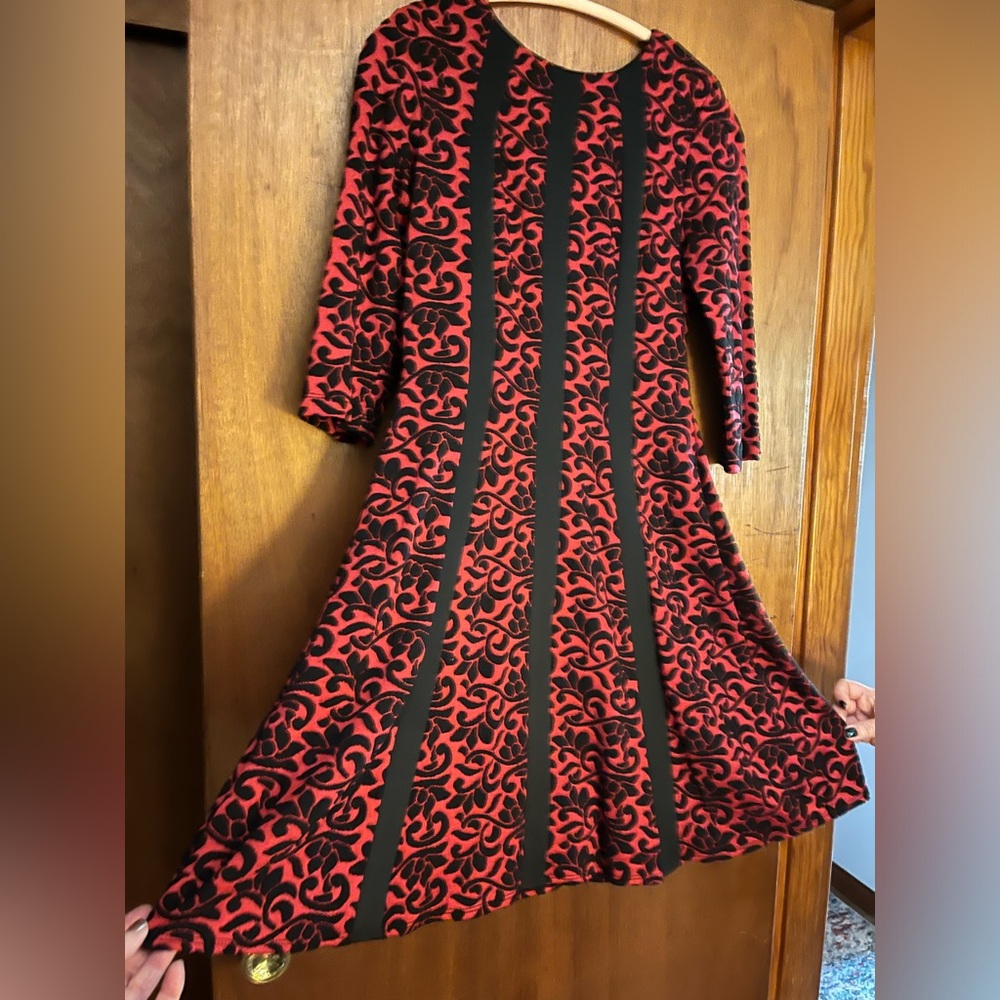 Red & black fit & flare dress, with narrow black vertical strip inserts